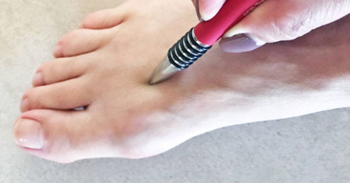 Two damn-easy ways to lower blood pressure that won't take you more than a minute