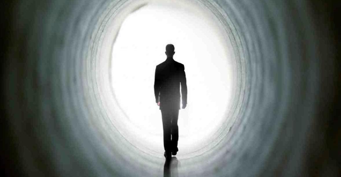 Your body signals when your fateful hour is near. And it all starts like this!