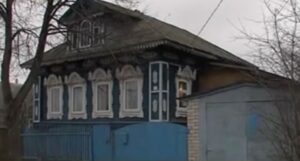 Mother left a child in an abandoned house. 10 years later she returned and revealed something shocking