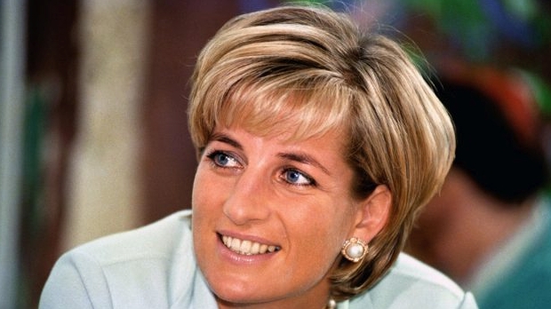 People stop a young hairdresser, asking if she is Lady Diana's daughter: Once you see her photos, you'll understand
