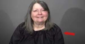 An incredible transformation of a woman before her son's wedding: What the hairdresser did to her will astonish you!